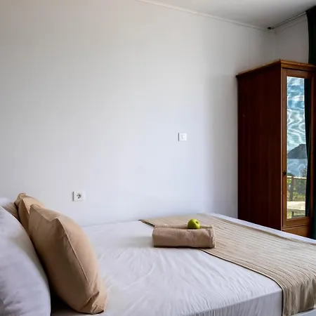 Ξενοδοχείο με διαμερίσματα Porto Koufo Resort 2*