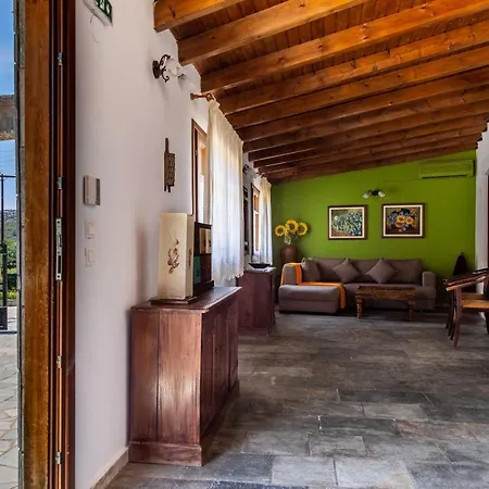 Porto Koufo Resort 公寓式酒店