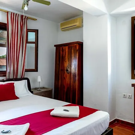 公寓式酒店 Porto Koufo Resort 库佛斯港
