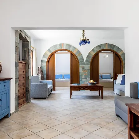 Porto Koufo Resort 公寓式酒店 2*