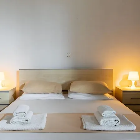 Porto Koufo Resort 公寓式酒店 2*