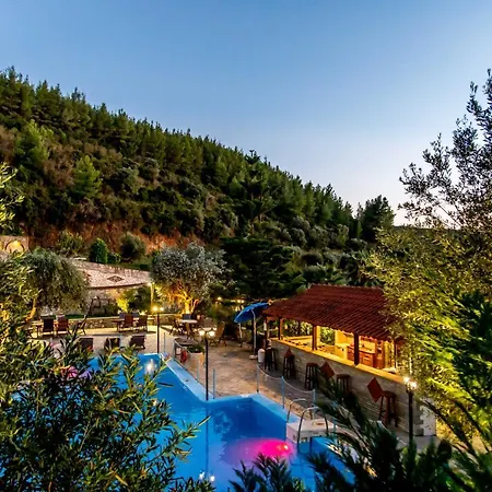 公寓式酒店 Porto Koufo Resort 库佛斯港