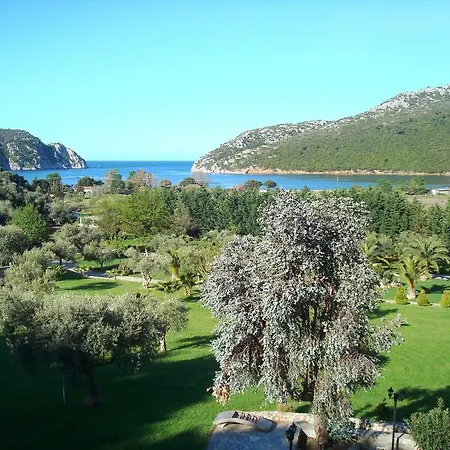 Porto Koufo Resort 公寓式酒店