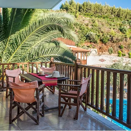 Porto Koufo Resort 公寓式酒店 2*