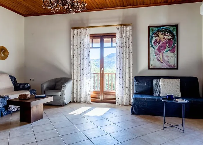 Porto Koufo Resort מלון דירות 4*