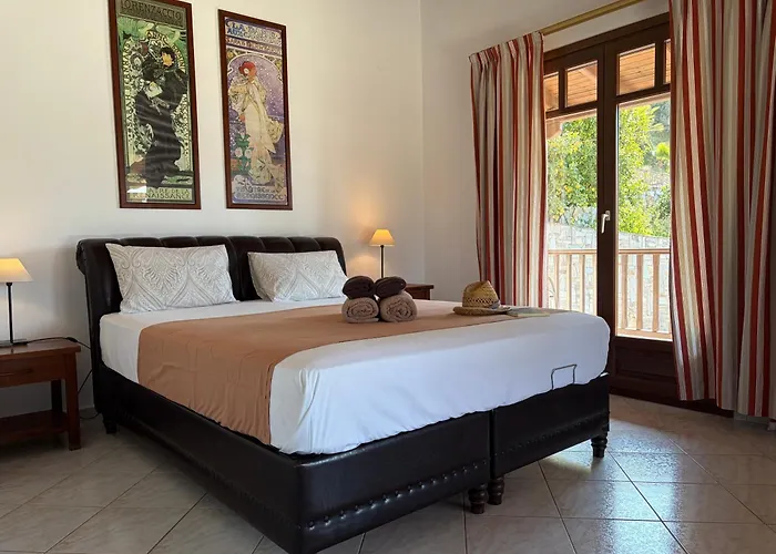Porto Koufo Resort מלון דירות 4*